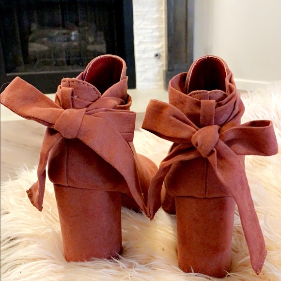 SOLD ‼️ JustFab suede-like blocked heel w wrap around bow - Picture 5 of 5